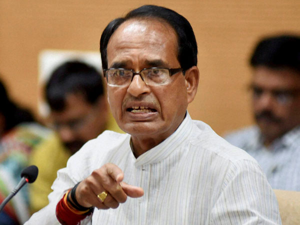 Kamal Nath govt files FIR in Shivraj-era multi-crore scam Kamal Nath govt files FIR in Shivraj-era multi-crore scam