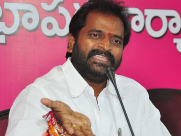 గతంలో రెండు అడుగుల బుద్దిడి విగ్రహం లభ్యం