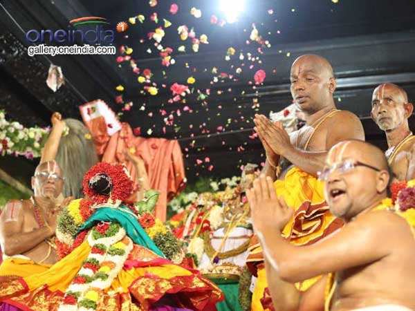 అభిజిత్ లగ్నంలో జిలకర బెల్లం