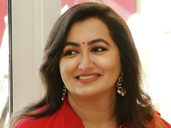 నెగటివ్ పాలిటిక్స్