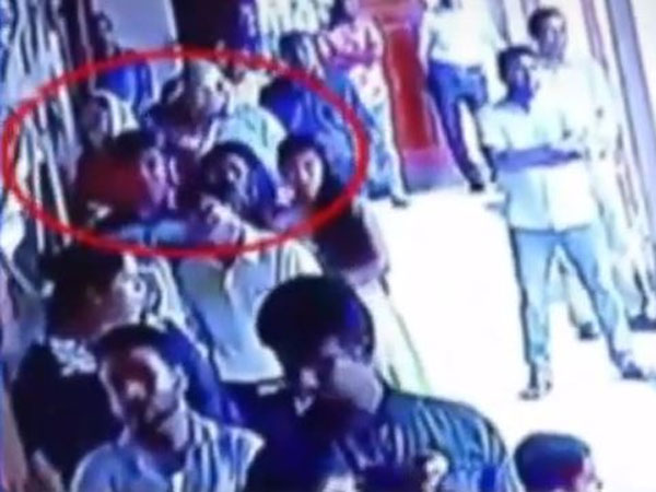 Sri Lanka Blasts: Seven Suspects held by the Police Sri Lanka Blasts: Seven Suspects held by the Police