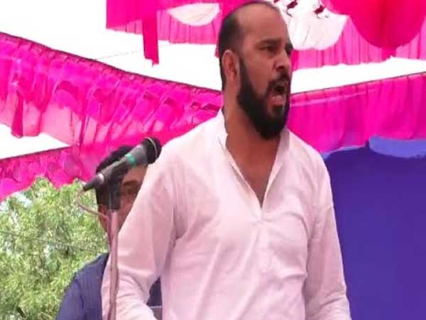14 మంది బలిదానం
