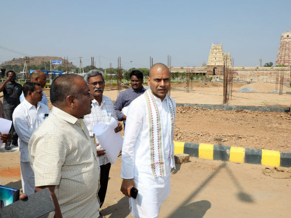 ఒంటిమిట్టలో తిరుమల లడ్డూల విక్రయం..