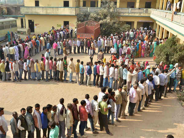 The happiness of the immigrants ..! Voters from abroad.. The happiness of the immigrants ..! Voters from abroad..