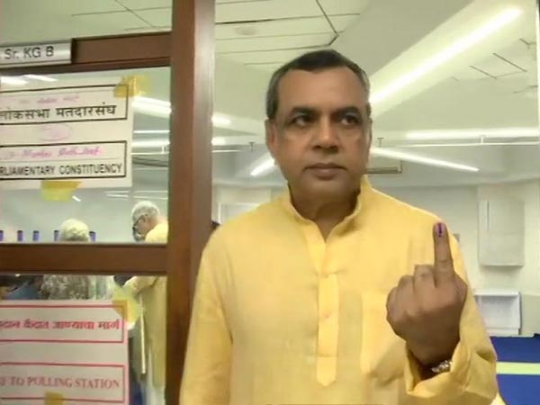 ఓటు వేసిన పలువురు నాయకులు