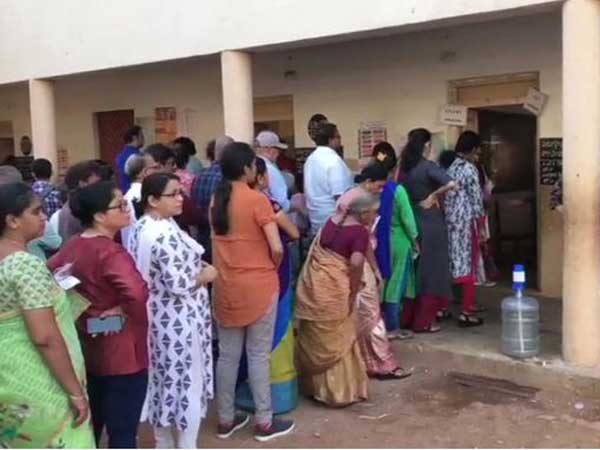 మహిళల ఓటింగ్ శాతం ఎక్కువ..