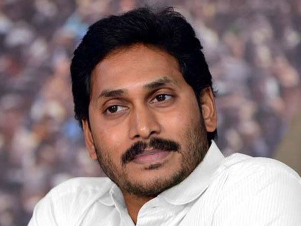 హోరాహోరీగా జరిగిన ఎన్నికలు..! స్ట్రాంగ్ రూముల్లో నిక్షిప్తమైన నేతల భవిత..!!