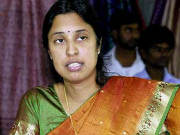 జగన్ టీంలోకి శ్రీలక్ష్మి...