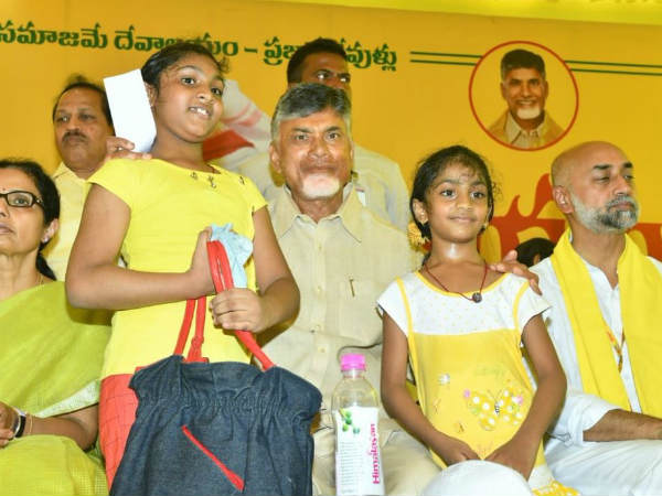 ఎన్టీఆర్ రాజకీయ చతురత..! మహిళలను గౌరవించిన పెద్దాయన..!!