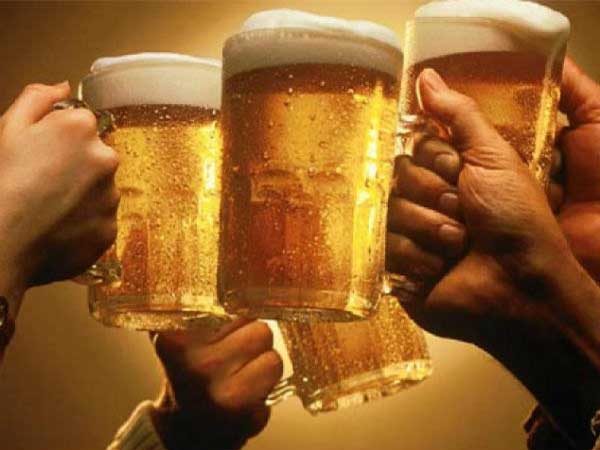 3 బీర్లు 10 డాలర్లు