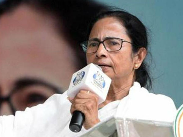 Chandrababu Naidu holds Amit Shah responsible for violence in Kolkata, backs Mamata Banerjee Chandrababu Naidu holds Amit Shah responsible for violence in Kolkata, backs Mamata Banerjee