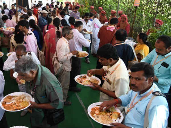 3 చిన్నారులు మృతి, 20మందికి అస్వస్థత