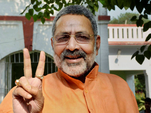 Giriraj Singh records a 4lakh majority win over Kanhaiya Kumar Giriraj Singh records a 4lakh majority win over Kanhaiya Kumar