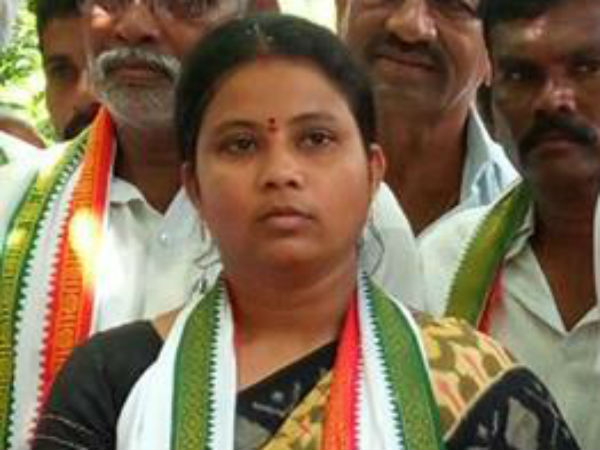ప్రజలంతా నా వెనుకే ఉన్నారన్న ఇల్లెందు ఎమ్మెల్యే హరిప్రియానాయక్
