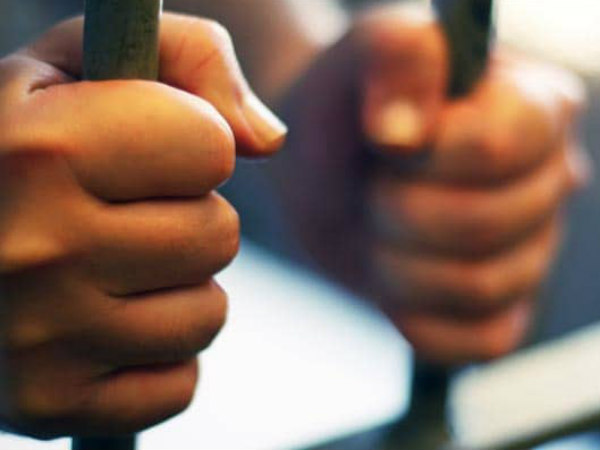 maulvi beaten six-year-old girl with belt and arrested maulvi beaten six-year-old girl with belt and arrested
