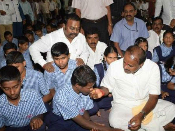 రైతుల కష్టాలు