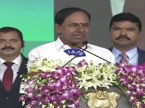 Telangana CM KCR and DMK Chief Stalin participated in YS Jagans oath-taking ceremony Telangana CM KCR and DMK Chief Stalin participated in YS Jagans oath-taking ceremony