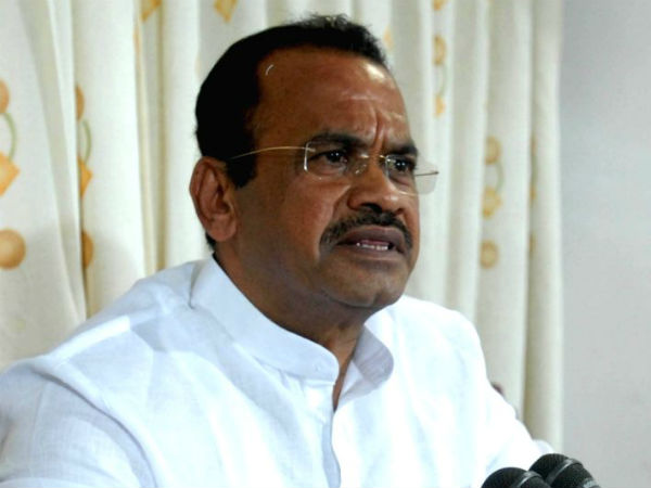 పాలన చేతగాకపోతే దిగిపోవాలన్న కోమటిరెడ్డి వెంకటరెడ్డి