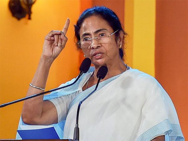 బెంగాల్ లో దీదీ దూకుడు..! మొదటికే మోసం తెచ్చిన మమత వైఖరి..!!