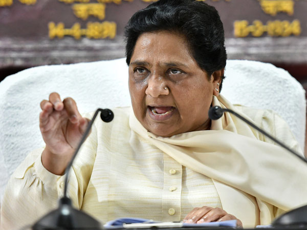 అవినీతిలో కాంగ్రెస్తో పోటీ