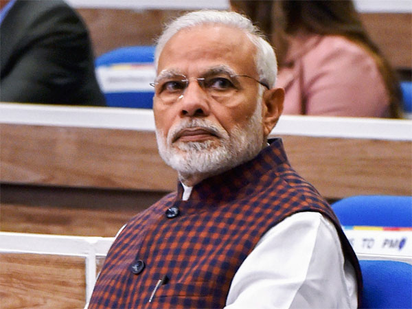 ప్రయాణ ఖర్చులను పబ్లిక్ డొమైన్ ఉంచాలి