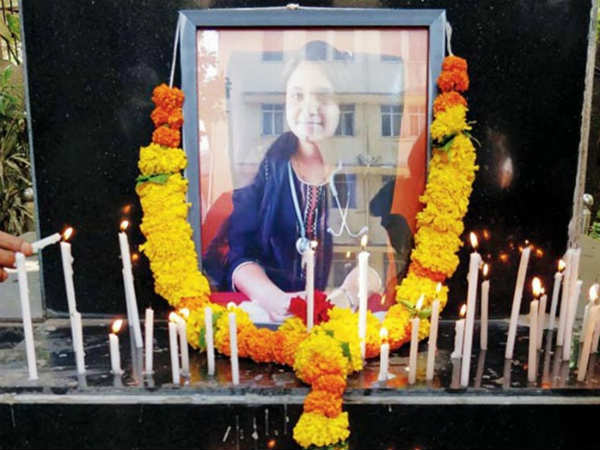 నిందితులను సస్పెండ్ చేసిన ఎంఏఆర్డీ