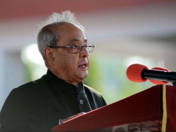 Pranab praises EC for conducting perfect elections Pranab praises EC for conducting perfect elections