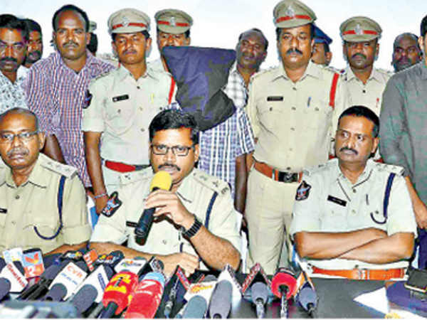 సీరియల్ కిల్లర్ను జైల్లో కూర్చోబెడతారా?