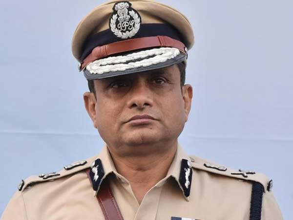 CBI issue lookout notice against rajeev kumar CBI issue lookout notice against rajeev kumar