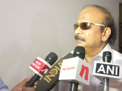 Karnataka Congress leader Roshan Baig has triggered a massive row amid Karnataka Congress leader Roshan Baig has triggered a massive row amid