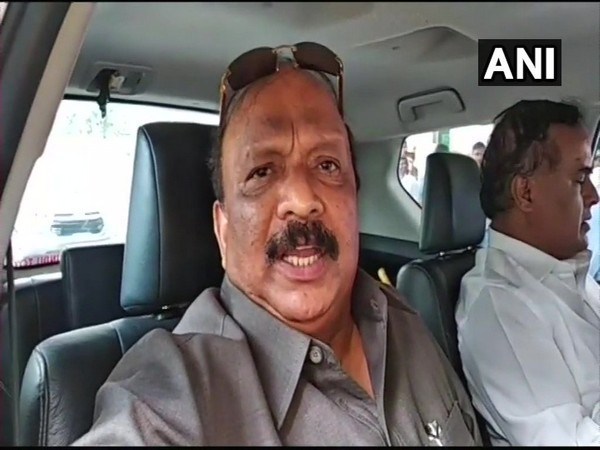 కర్ణాటక కాంగ్రెస్లో లుకలుకలు...