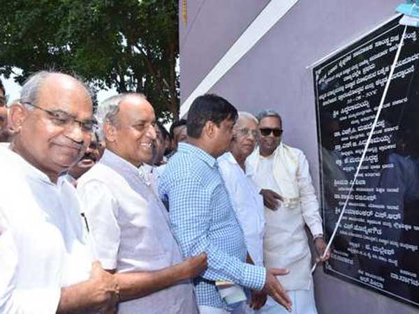 ఆంగ్ల బాష వద్దు