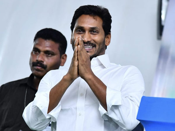 జగన్ కోసం బుల్లెట్ ప్రూప్ వాహనం...!151 అసెంబ్లీ స్థానాల్లో వైసీపీ ఘణవిజయం..!!