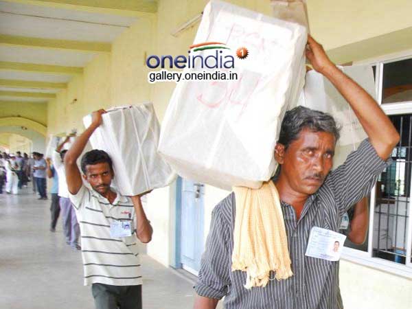 2,097 ఎంపీటీసీ, 195 జెడ్పీటీసీ స్థానాలకు తొలివిడత పోలింగ్