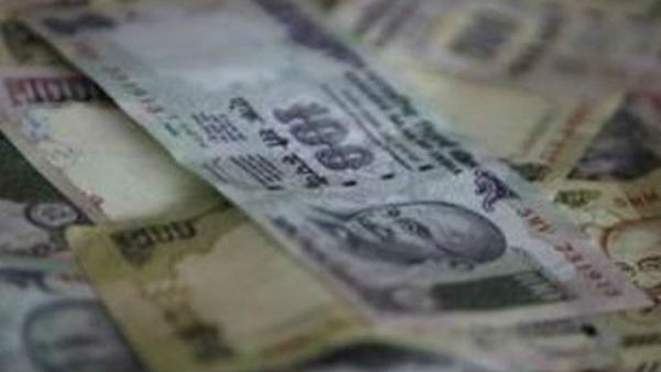 ఇష్టారాజ్యంగా పరీక్షలు.. అడ్డగోలుగా వసూళ్లు