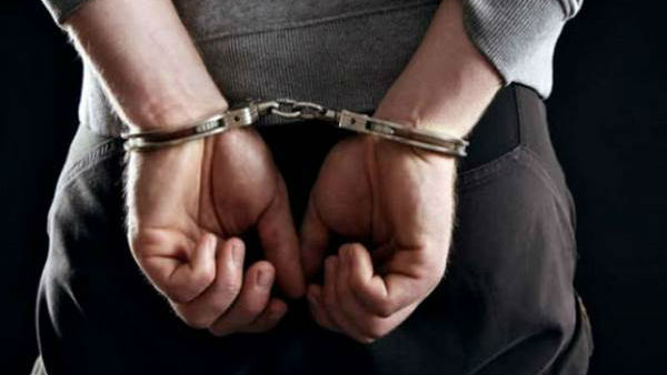 Hyderabad Business man cheated by Unknown person, looted 99000 rupees Hyderabad Business man cheated by Unknown person, looted 99000 rupees