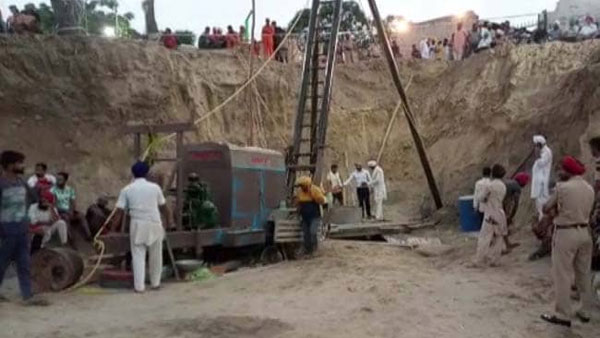 5రోజుల పాటు శ్రమించిన సహాయక సిబ్బంది