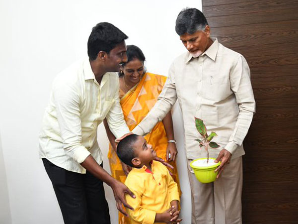 several TDP workers, supporters met former CM Chandrababu several TDP workers, supporters met former CM Chandrababu
