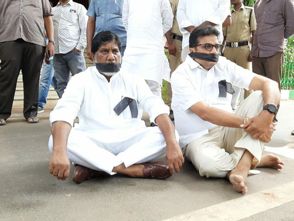 clp leader bhatti and other mlas protest dharna for save democracy clp leader bhatti and other mlas protest dharna for save democracy