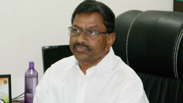 Former Minister DL Ravindra Reddy is likely to by induct Chief Miniser of AP YS Jagans team Former Minister DL Ravindra Reddy is likely to by induct Chief Miniser of AP YS Jagans team