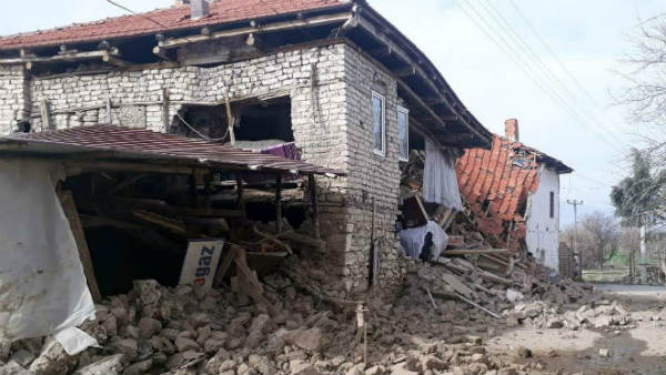 Earthquake in Maharashtra: 4.8 magnitude quake jolts Satara district Earthquake in Maharashtra: 4.8 magnitude quake jolts Satara district