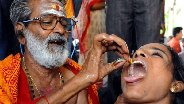 హైకోర్టులో చేప మందు పంపిణీ ఆపాలని పిల్