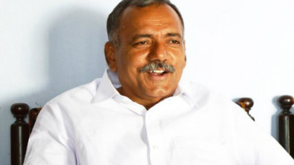 భూపాలపల్లిలో టీఆర్ఎస్ కు ఝలక్ ఇచ్చిన ఎమ్మెల్యే గండ్ర సోదరుడు గండ్ర నారాయణ రెడ్డి .. శంకుస్థాపన అడ్డగింత