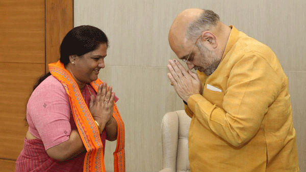 టీడీపీ టార్గెట్ గా బీజేపీ వ్యూహం .. చేరికలు స్టార్ట్ అయినట్టేనా ?