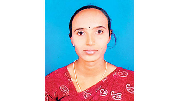 Honor killing iin Chittor district. Hemalatha a lady married Dalith against her parents willing. parents murdered Her.. Honor killing iin Chittor district. Hemalatha a lady married Dalith against her parents willing. parents murdered Her..