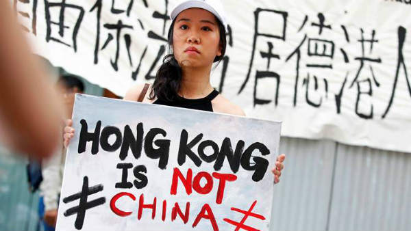 Hong Kong suspends proposed extradition bill,amid mounting protests Hong Kong suspends proposed extradition bill,amid mounting protests