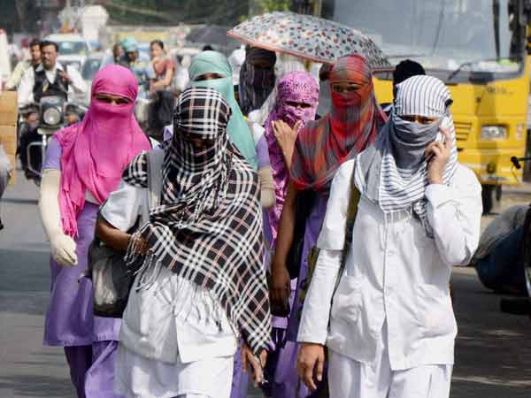Severe heat waves to hit Delhi,warns weather department Severe heat waves to hit Delhi,warns weather department