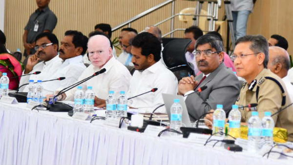 బెల్టు షాపులు, కాల్ మనీ పై ఉక్కు పాదం..! పోలీసులు కఠినంగా ఉండాలన్న జగన్..!!