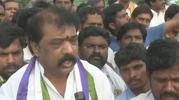 భూమా నాగిరెడ్డి వంటి వాళ్ళు పార్టీ మారినా తాను జగన్ పార్టీకే కట్టుబడి పని చేశా అన్న జయరామ్