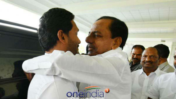 జగన్ నివాసానికి కేసీఆర్..